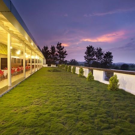 Gp Hotels And Resorts Нашик Екстер'єр фото
